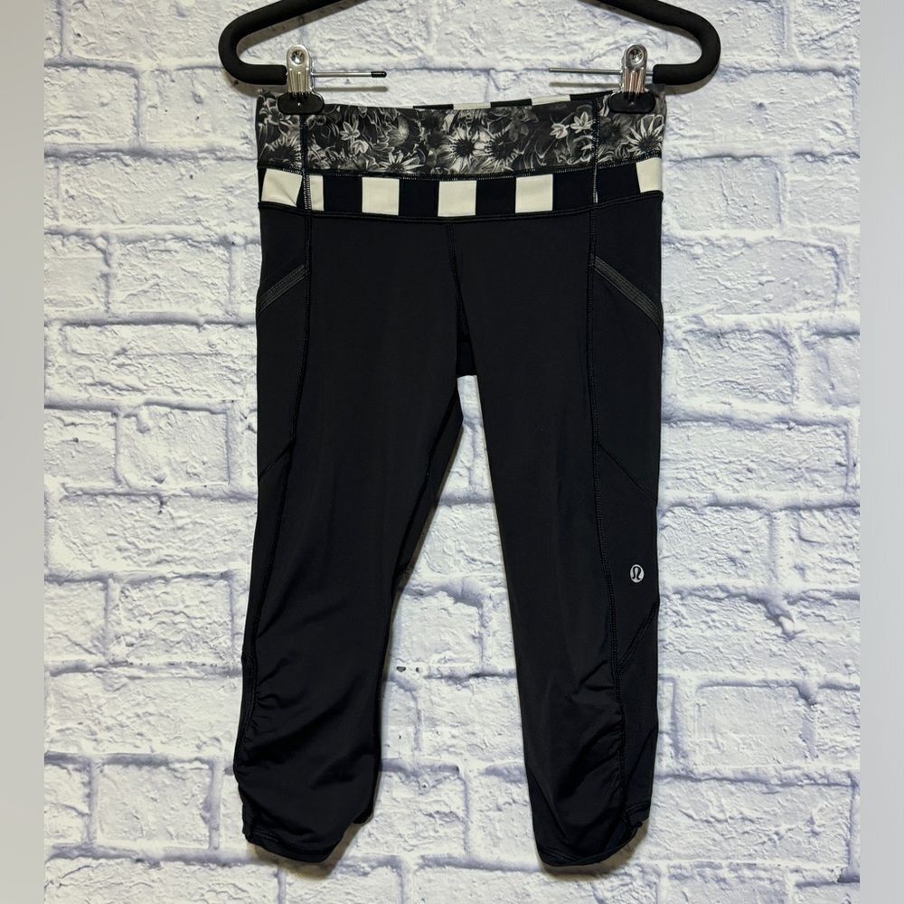 Lululemon Run A Marathon Crop II